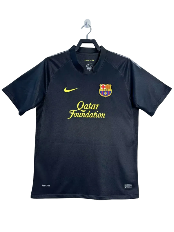 barcelona-11-12-ii-away-jersey-retro-version-1