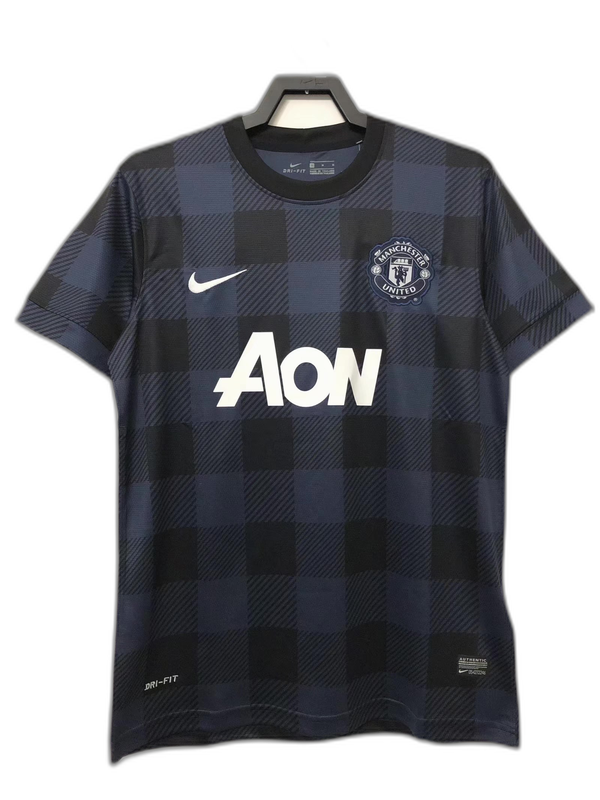 manchester-united-13-14-ii-away-jersey-retro-version-1