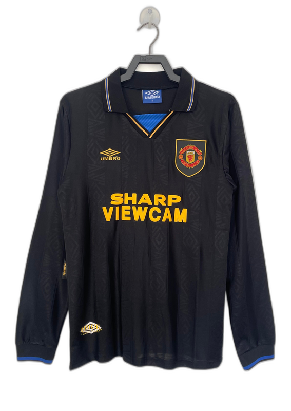 manchester-united-93-94-black-jersey-long-sleeve-retro-version-1